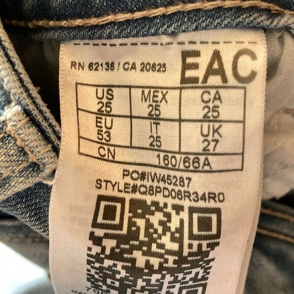 Guess Distressed Light Wash Rose Button Front Skinny Overalls Women’s 25 EUC - Picture 10 of 14